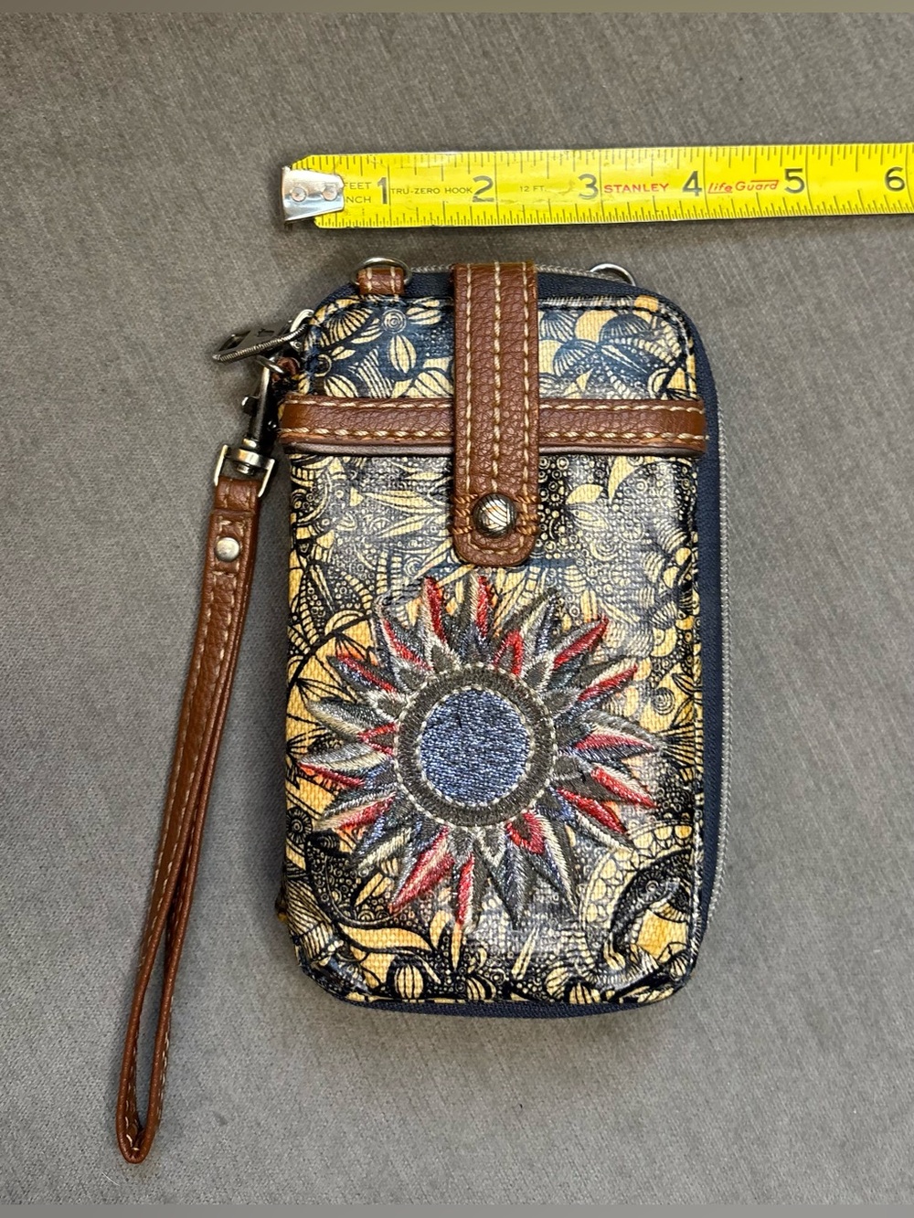 Sakroots Multi Color Spirit Desert Sun “Peace” Wristlet/Wallet - Picture 3 of 10